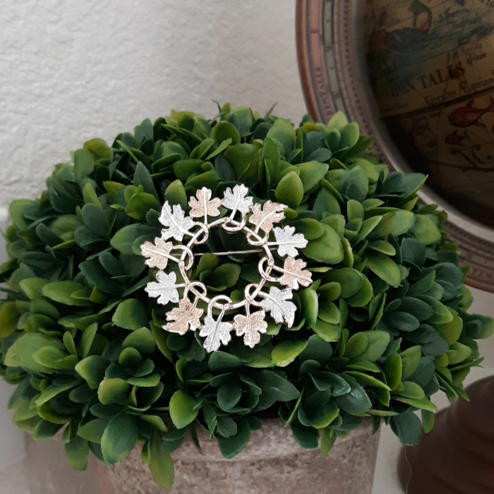 Sarah Coventry Leaf Pin